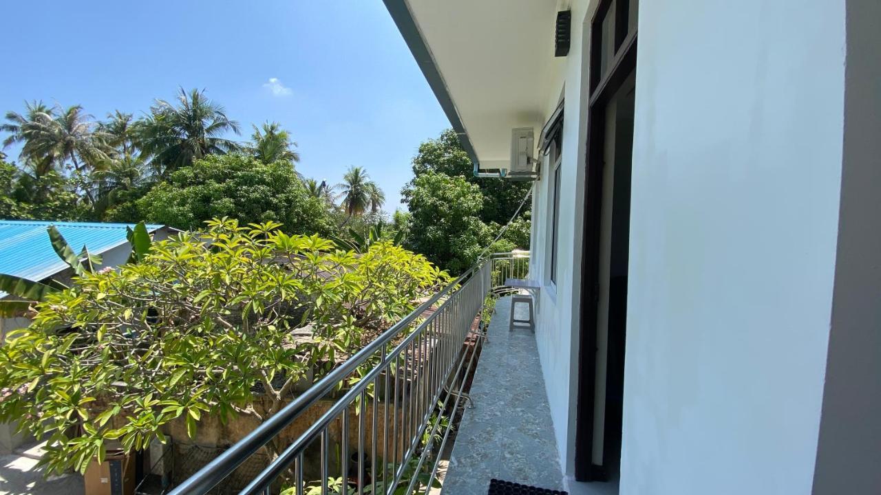 Bed and Breakfast Raalhu Дангети Экстерьер фото