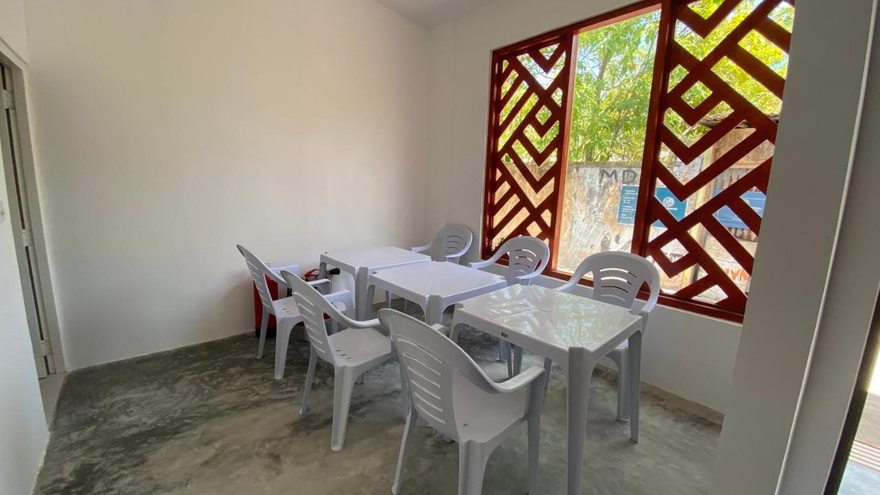 Bed and Breakfast Raalhu Дангети Экстерьер фото